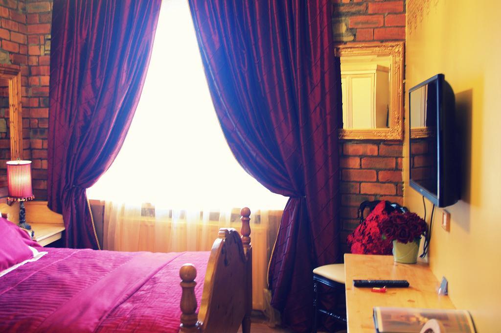 Crown House Suites Halifax Phòng bức ảnh