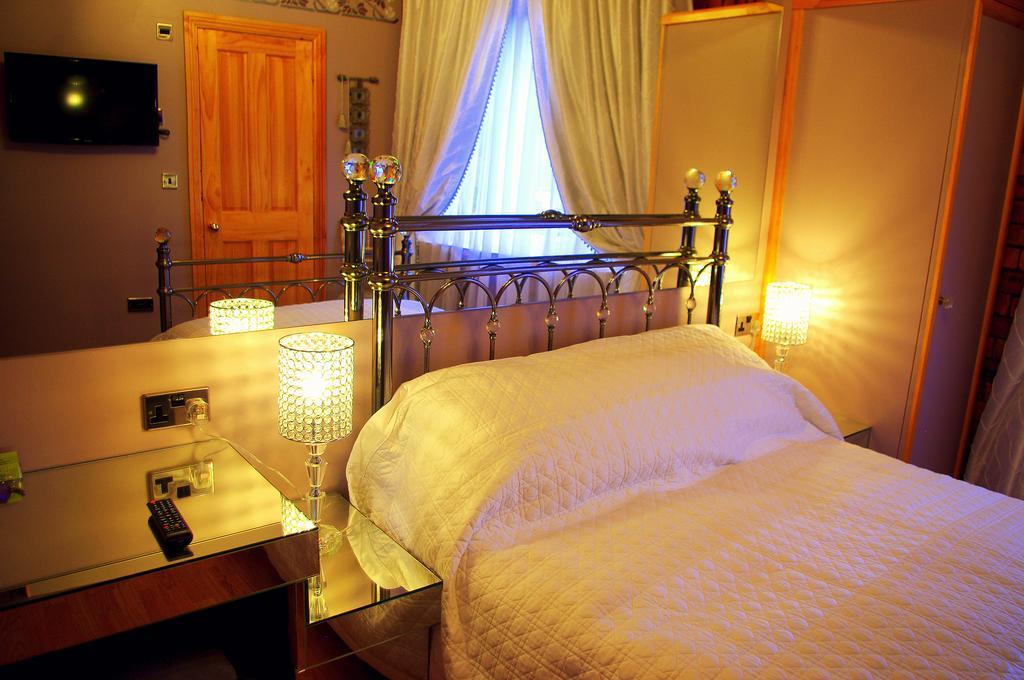 Crown House Suites Halifax Phòng bức ảnh